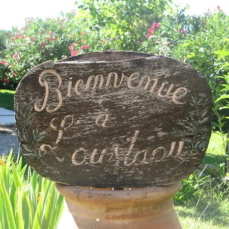 Bed & Breakfast L'oustaou Piscine & 3*
